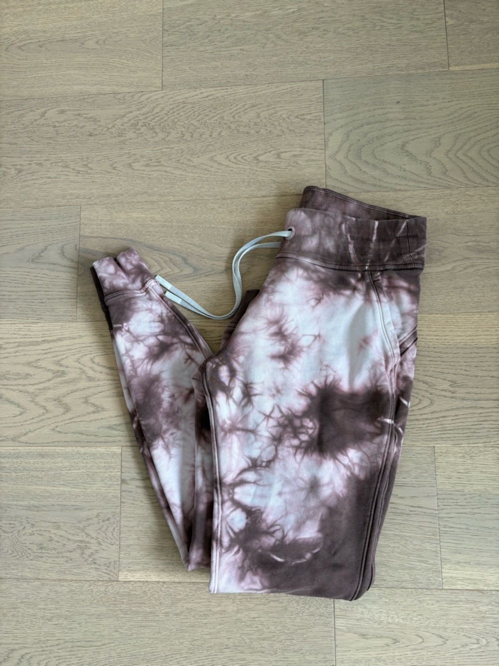 lululemon athletica Tie-Dye High-Rise Leggings in Mauve and Dusty Brown